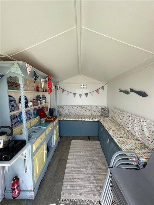 Mersea Mogo 179