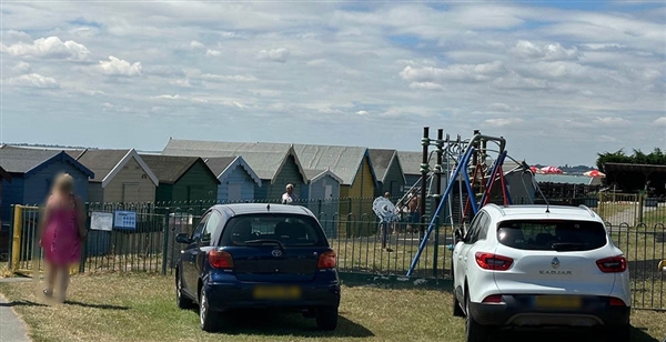 Mersea Mogo 179