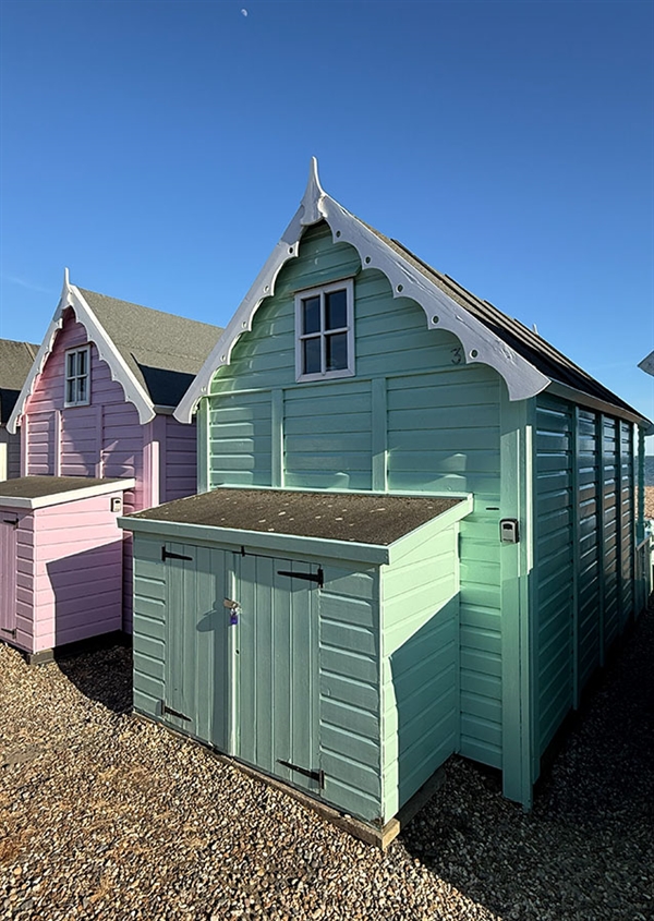 Little Seafoam Beach Hut