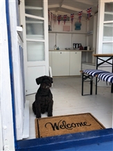 Frinton Beach Hut 284